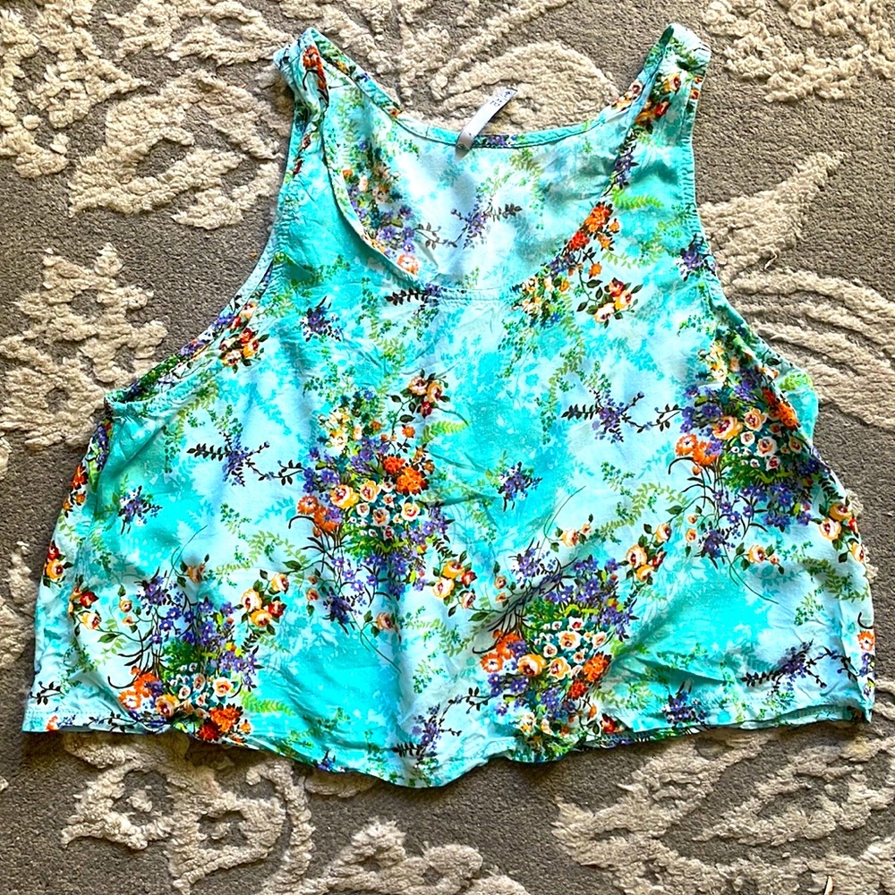 Crop floral top